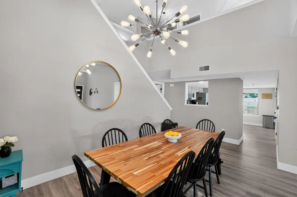 12607 Terra Nova Lane Austin TX 78727