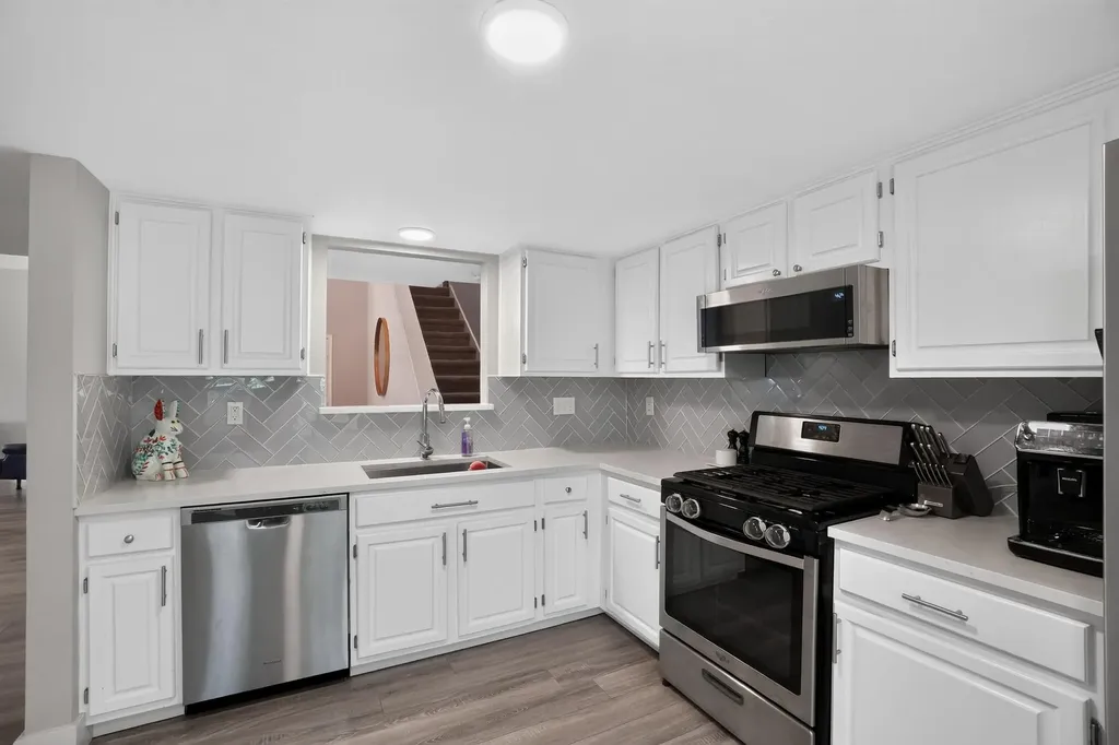 12607 Terra Nova Lane Austin TX 78727