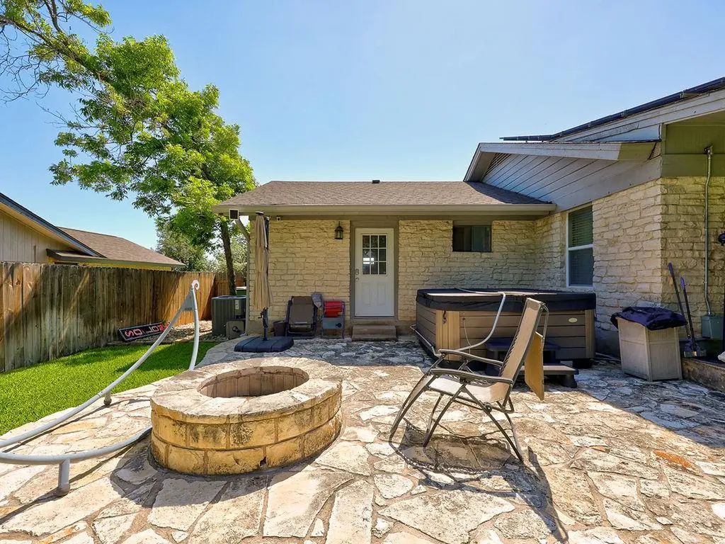 1002 Deep Wood Drive Round Rock TX 78681