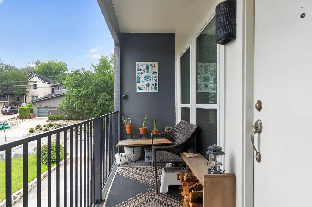 1509 39 1/2 Street Austin TX 78756