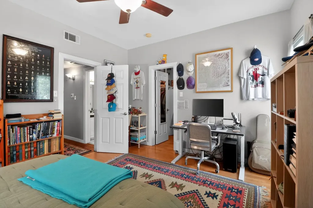 1509 39 1/2 Street Austin TX 78756