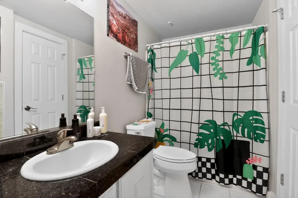 1509 39 1/2 Street Austin TX 78756