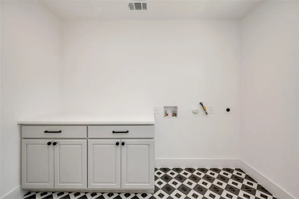1928 Miles Avenue Austin TX 78745