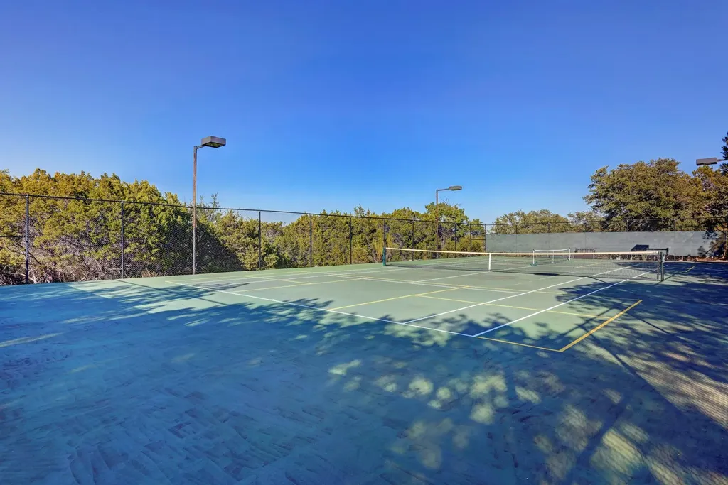 19586 Sandcastle Drive Spicewood TX 78669