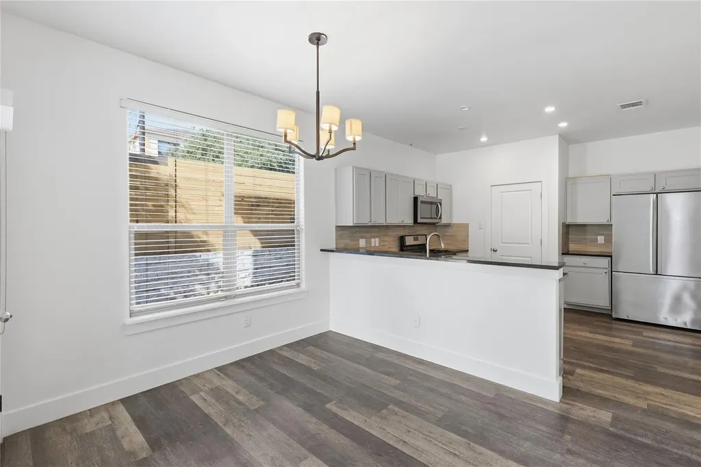 4124 Valley View Road Austin TX 78704