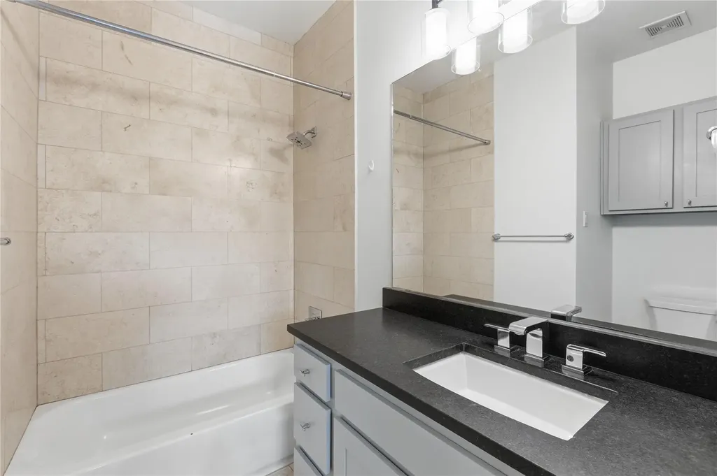 4124 Valley View Road Austin TX 78704