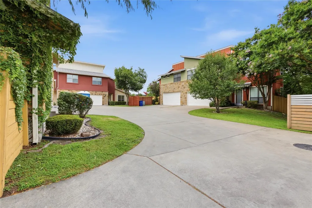 4124 Valley View Road Austin TX 78704