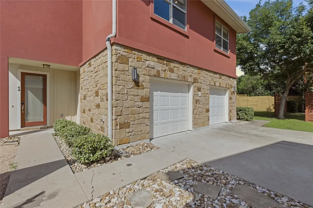 4124 Valley View Road Austin TX 78704