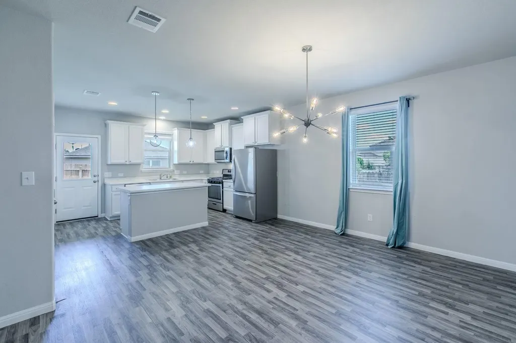 1209 Dawson Dune Cove Leander TX 78641
