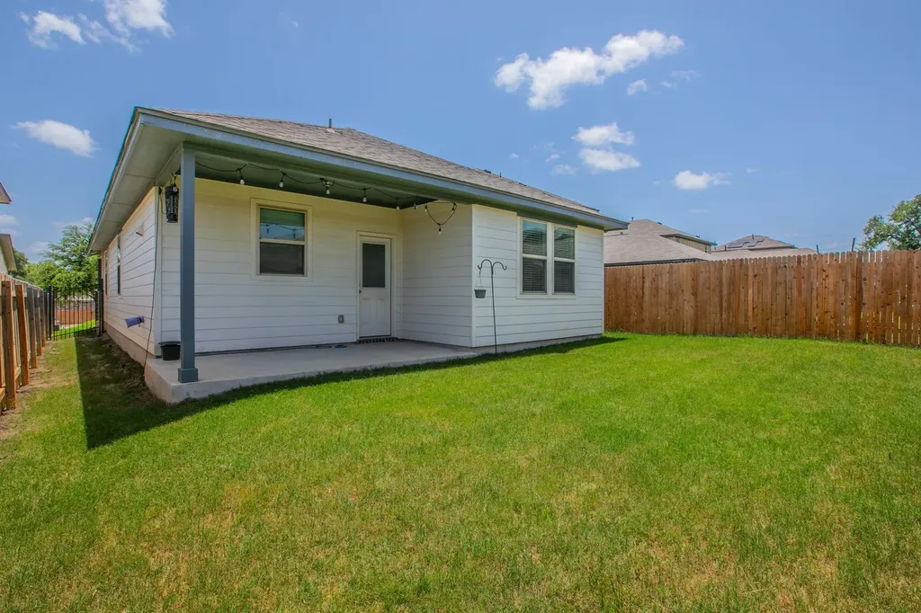 1209 Dawson Dune Cove Leander TX 78641