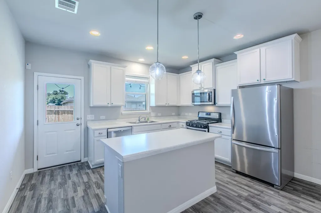 1209 Dawson Dune Cove Leander TX 78641