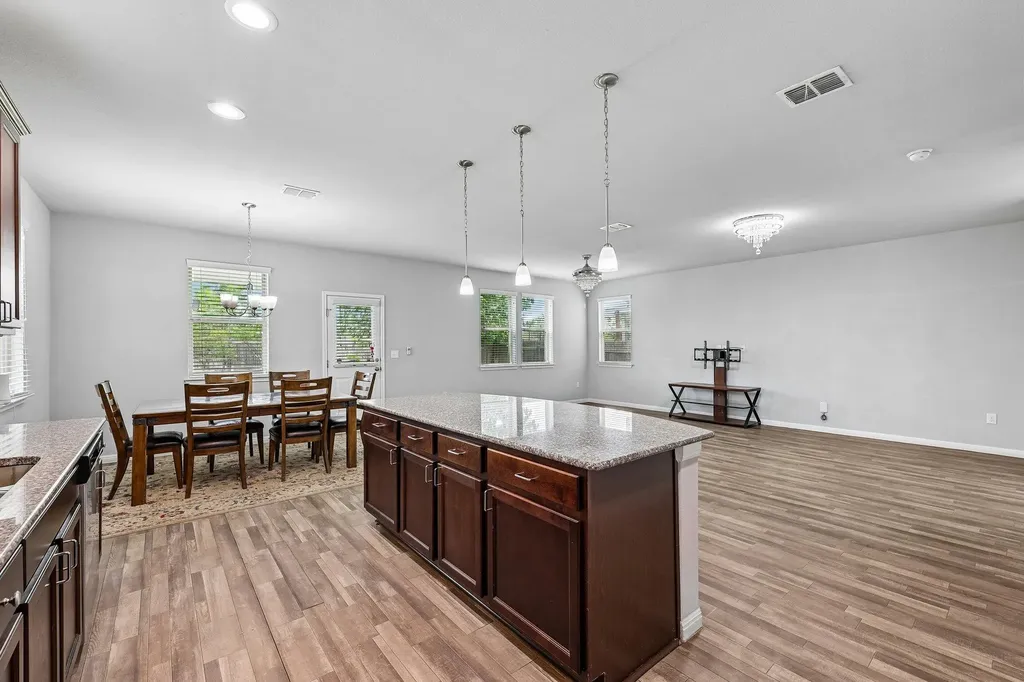 387 Guemal Road Buda TX 78610