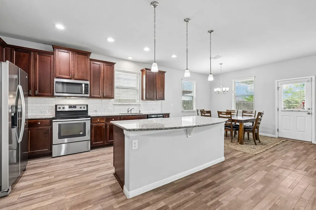 387 Guemal Road Buda TX 78610