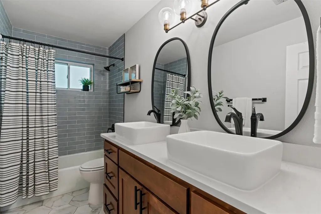 12404 Burlywood Trail Austin TX 78750