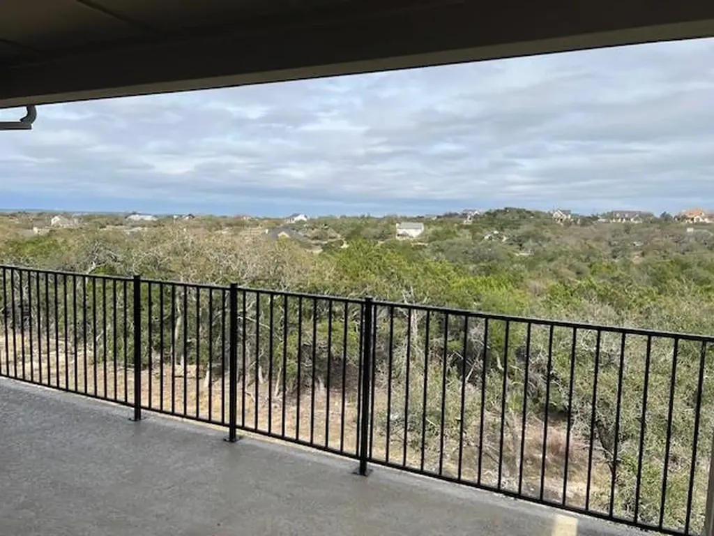318 Silver Sage Court Dripping Springs TX 78620