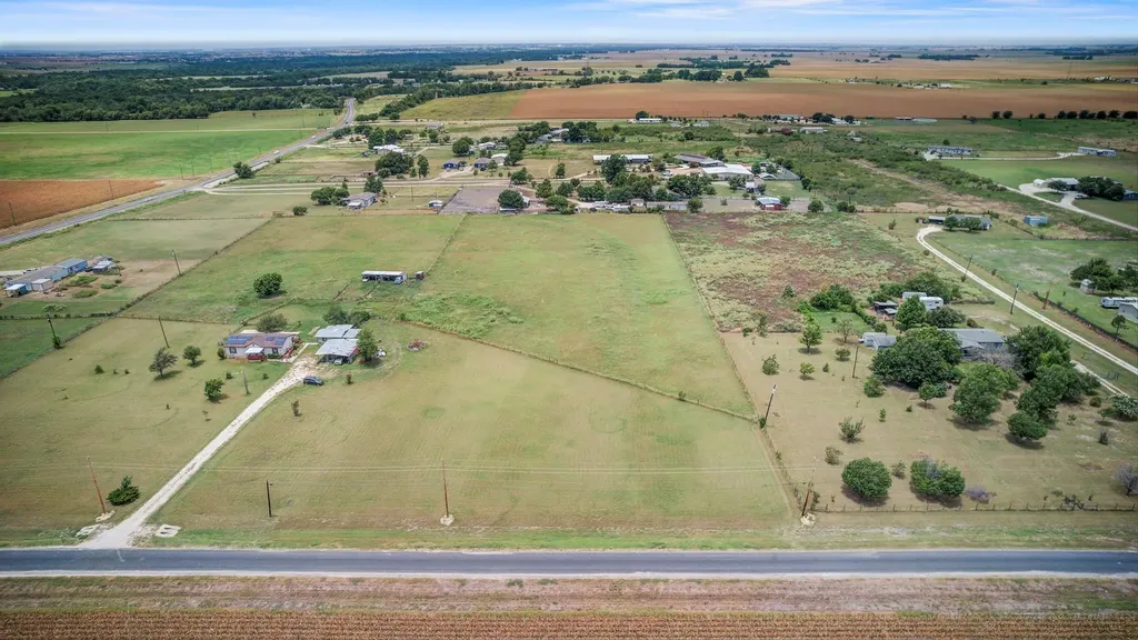 4980 County Road 406 Road Taylor TX 76574