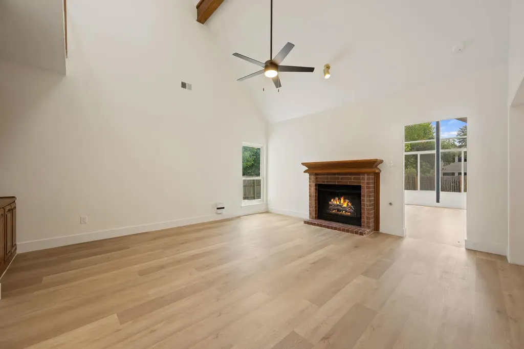 1102 Twin Creek Drive Pflugerville TX 78660