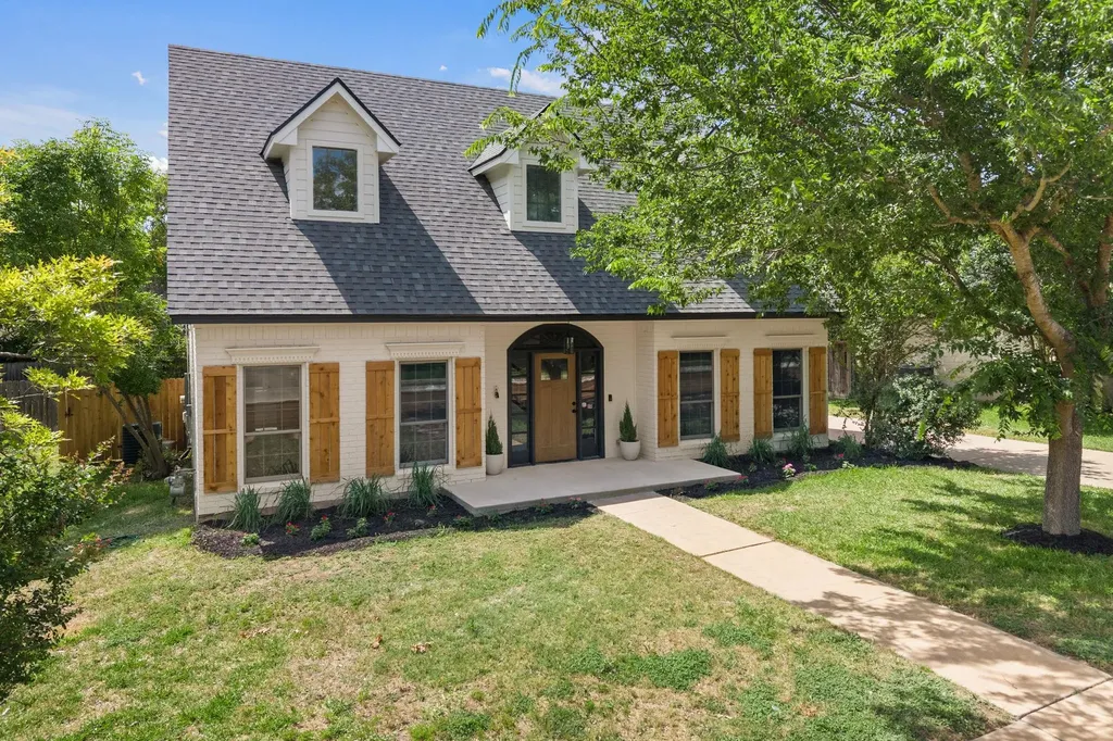 1102 Twin Creek Drive Pflugerville TX 78660