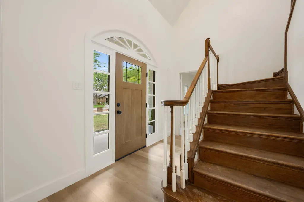 1102 Twin Creek Drive Pflugerville TX 78660