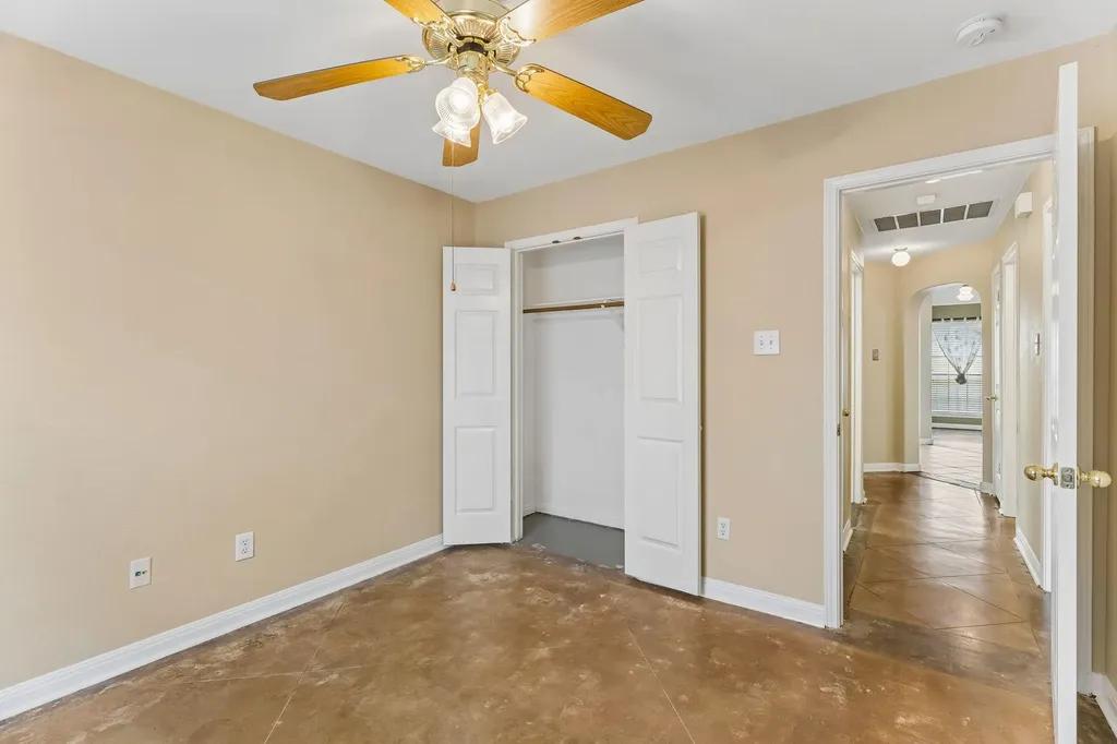 7206 W Magic Mountain Lane Round Rock TX 78681