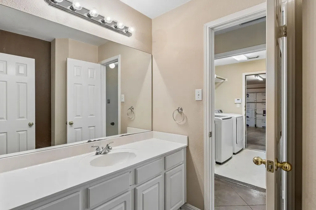 7206 W Magic Mountain Lane Round Rock TX 78681