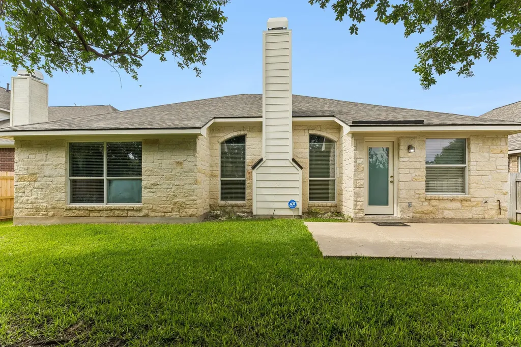 7206 W Magic Mountain Lane Round Rock TX 78681