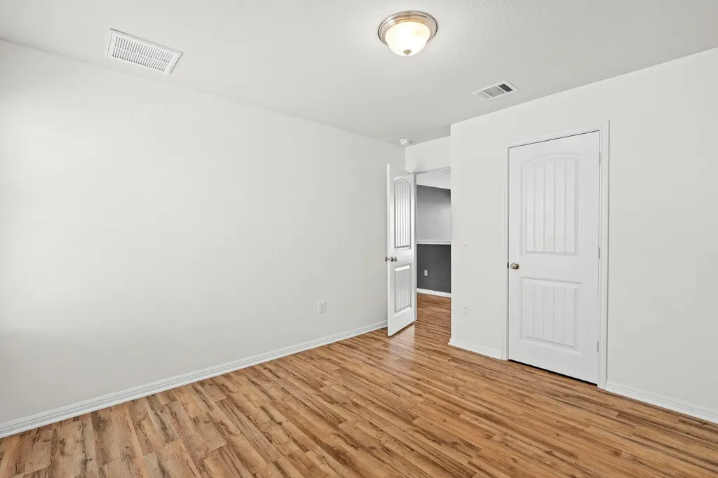 128 Dunlin Lane Leander TX 78641