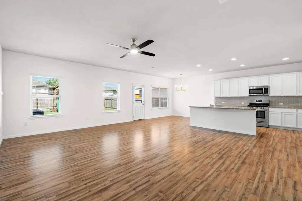128 Dunlin Lane Leander TX 78641