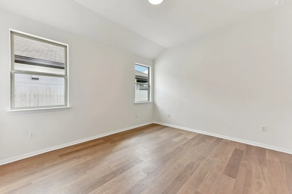 124 Tenny Lane Kyle TX 78640