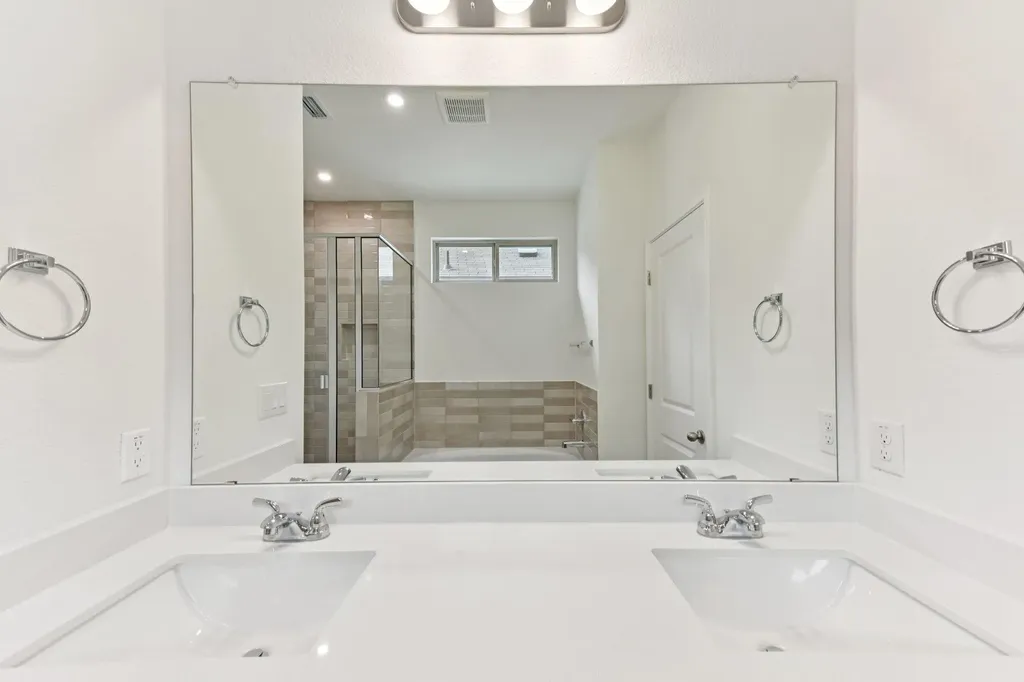 124 Tenny Lane Kyle TX 78640