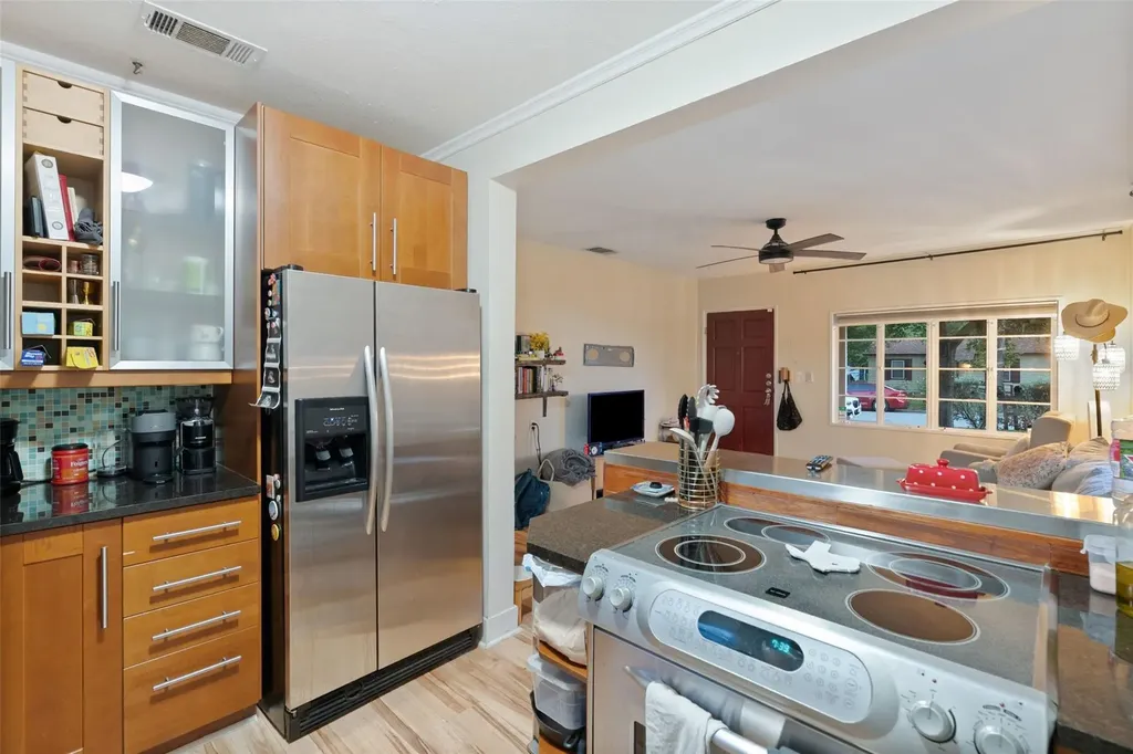 412 W Croslin Street Austin TX 78752