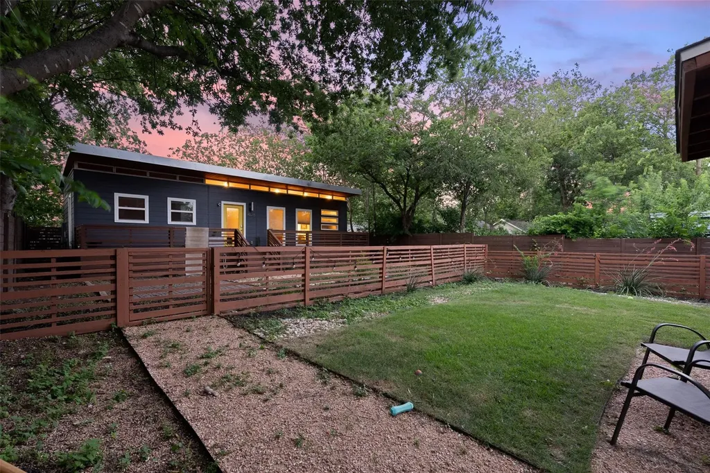 412 W Croslin Street Austin TX 78752