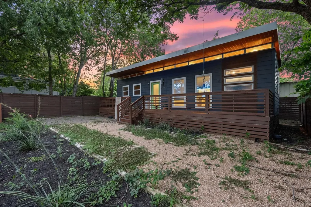 412 W Croslin Street Austin TX 78752
