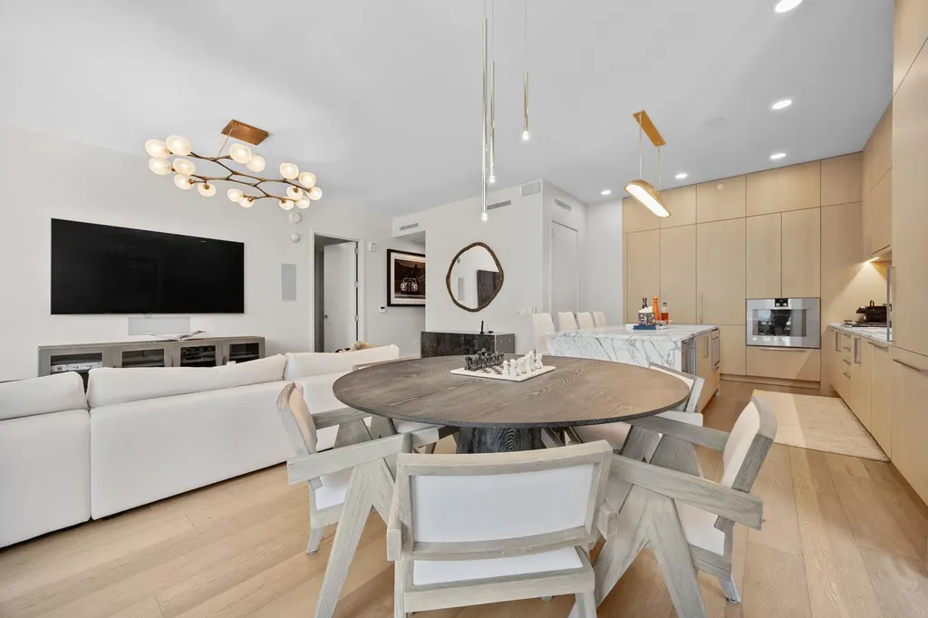 202 Nueces Street Austin TX 78701