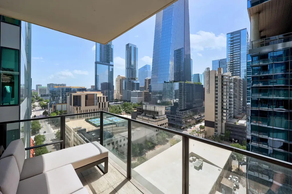 202 Nueces Street Austin TX 78701