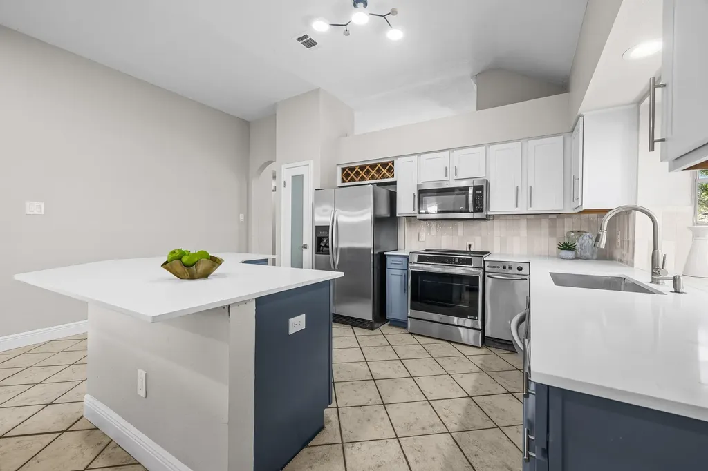 15006 Snelling Drive Leander TX 78641