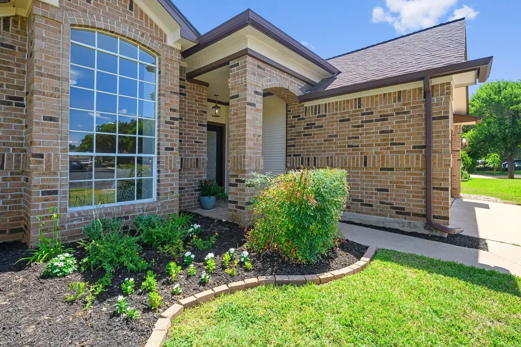 15006 Snelling Drive Leander TX 78641