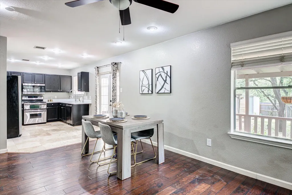 8303 Edgemoor Place Austin TX 78749