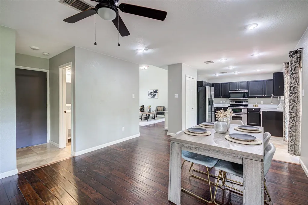 8303 Edgemoor Place Austin TX 78749