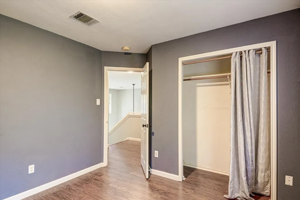 8303 Edgemoor Place Austin TX 78749