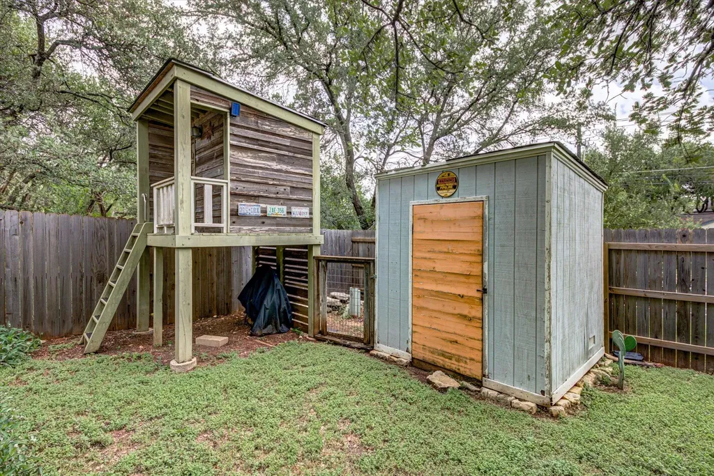 8303 Edgemoor Place Austin TX 78749