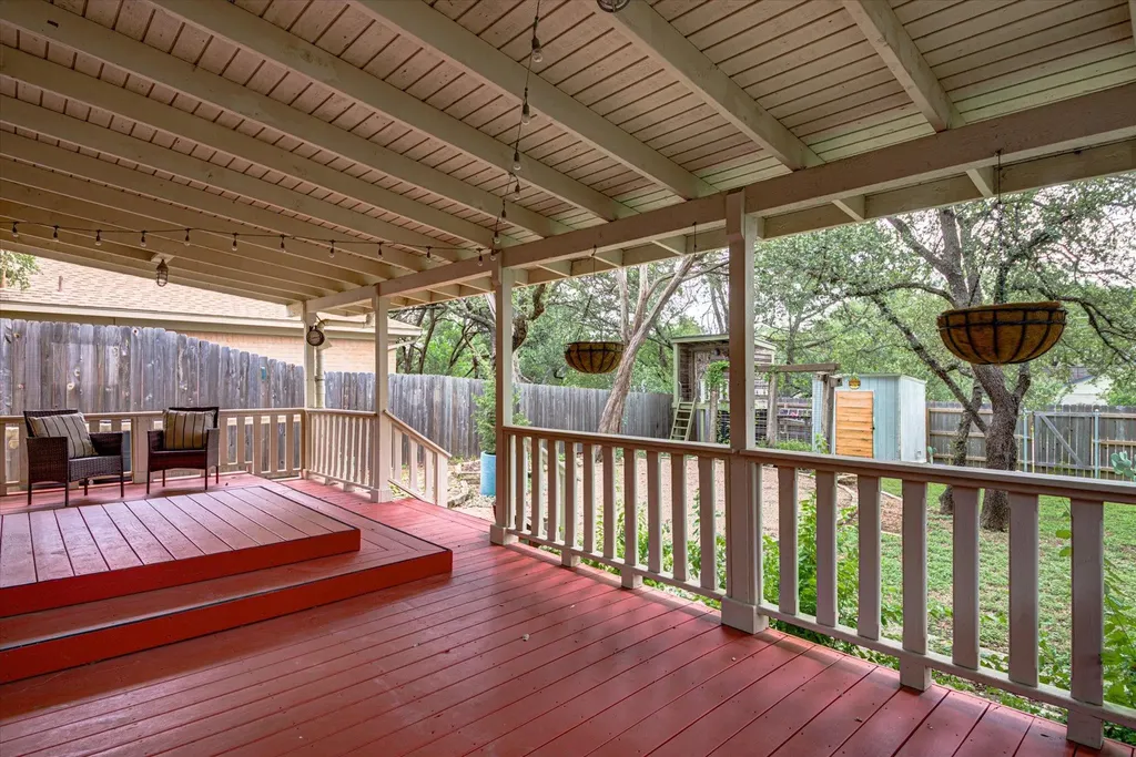 8303 Edgemoor Place Austin TX 78749