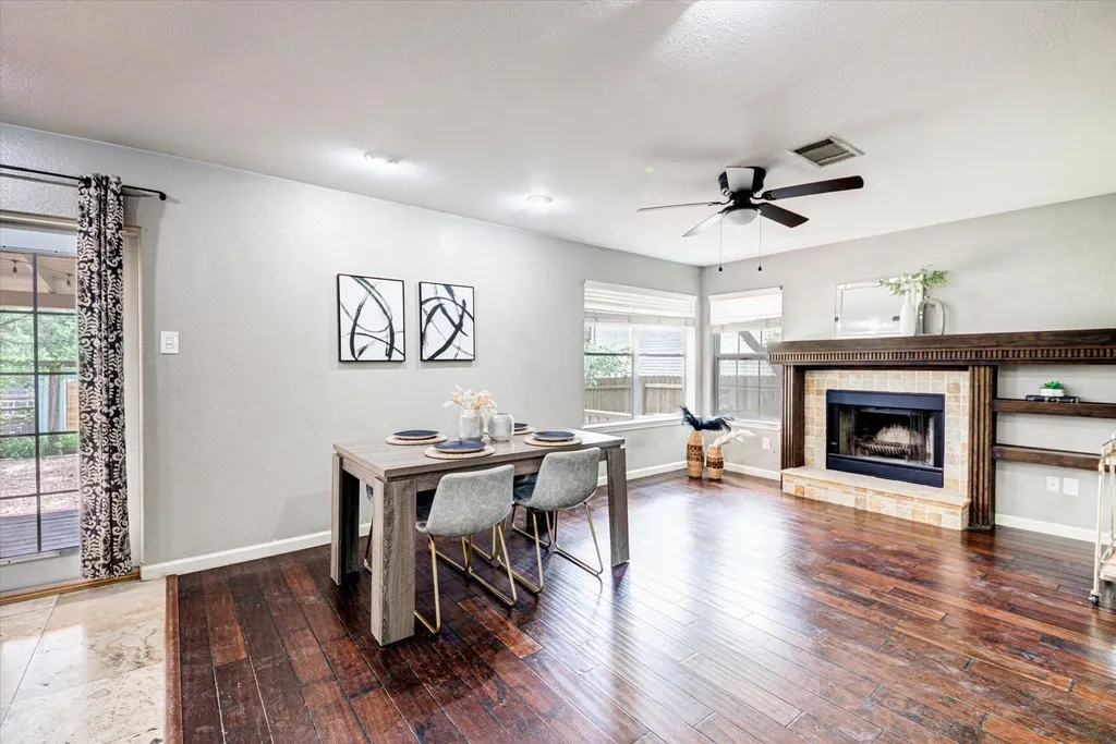8303 Edgemoor Place Austin TX 78749