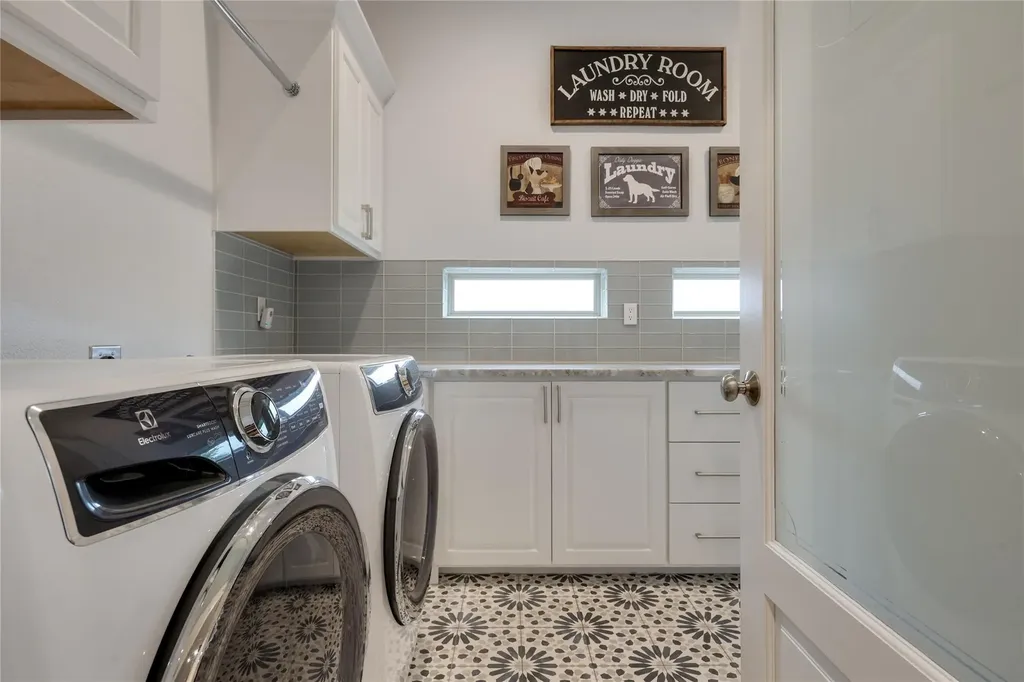 328 Ringtail Stream Drive Austin TX 78738
