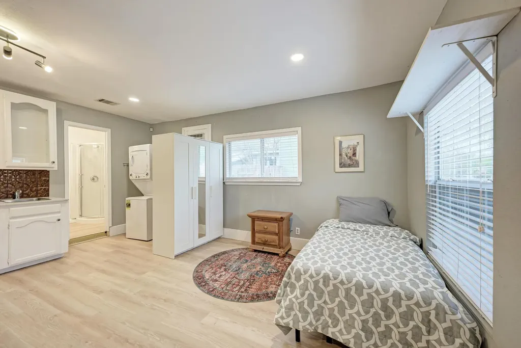 8610 Croydon Loop Austin TX 78748