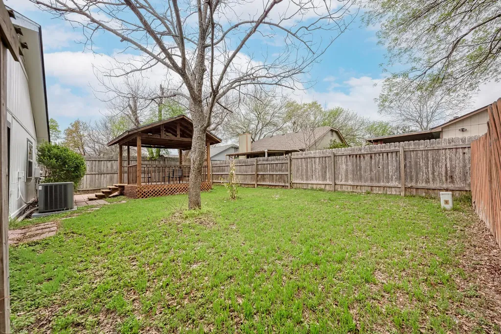 8610 Croydon Loop Austin TX 78748