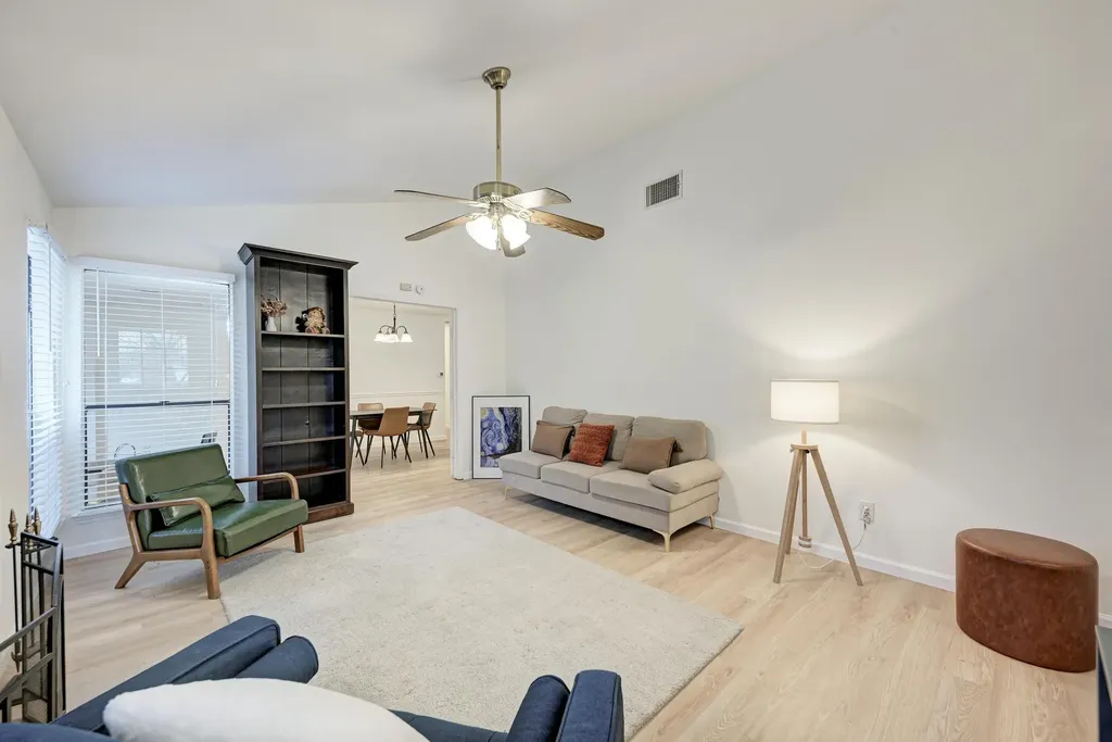 8610 Croydon Loop Austin TX 78748