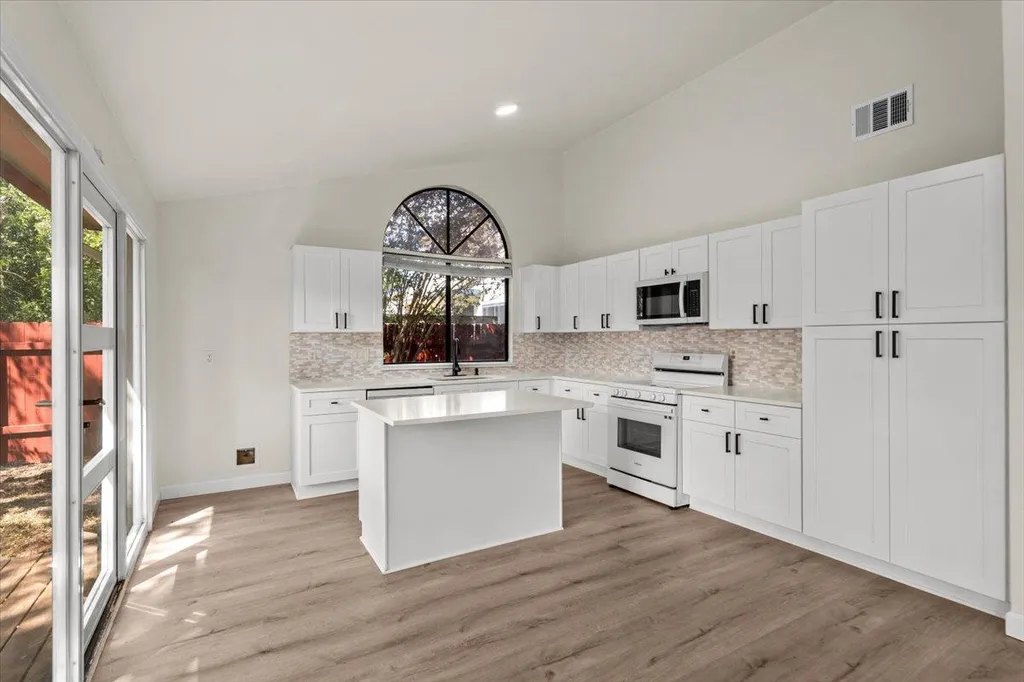 201 Susana Lane Georgetown TX 78628