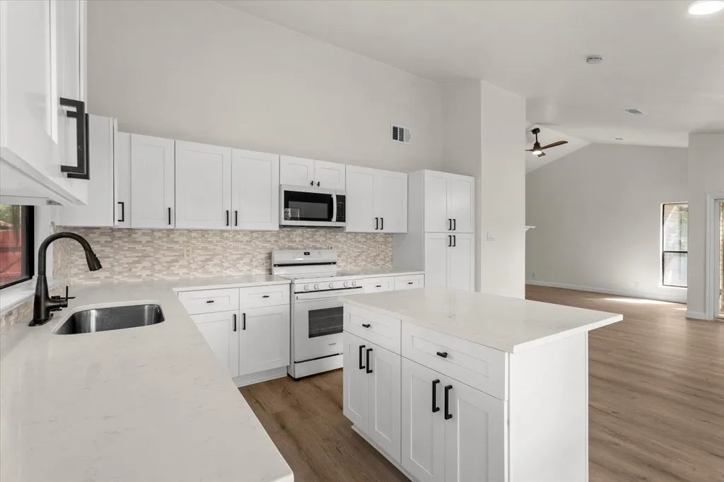 201 Susana Lane Georgetown TX 78628