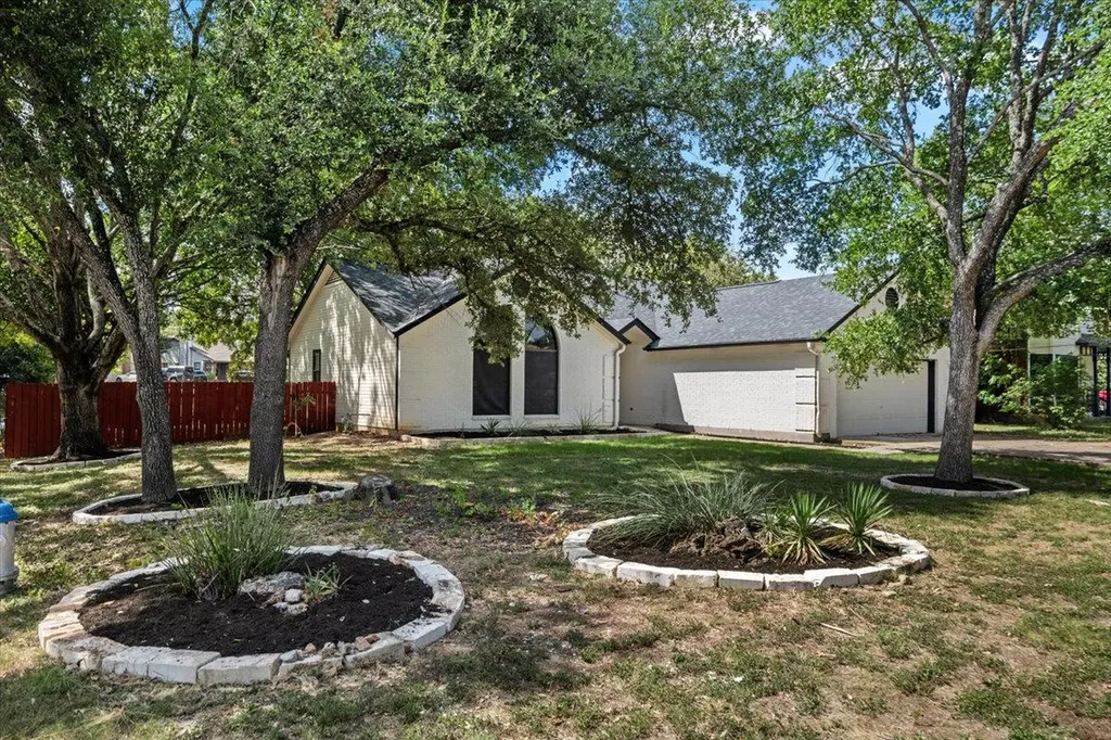 201 Susana Lane Georgetown TX 78628